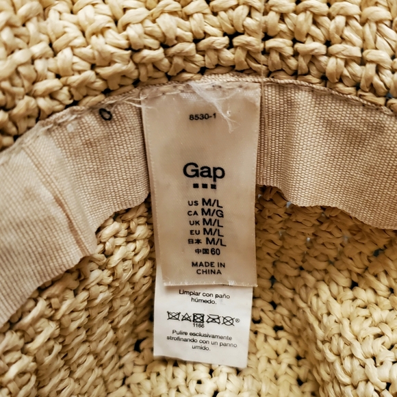 EUC. Gap brand lightweight hat. - Picture 3 of 3